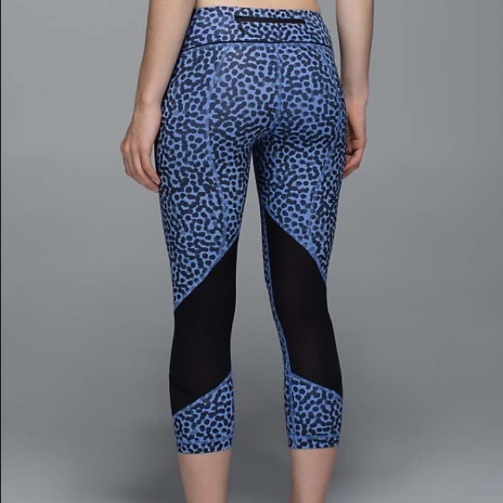 Lululemon Pace Rival Crop Luxtreme Ace Spot